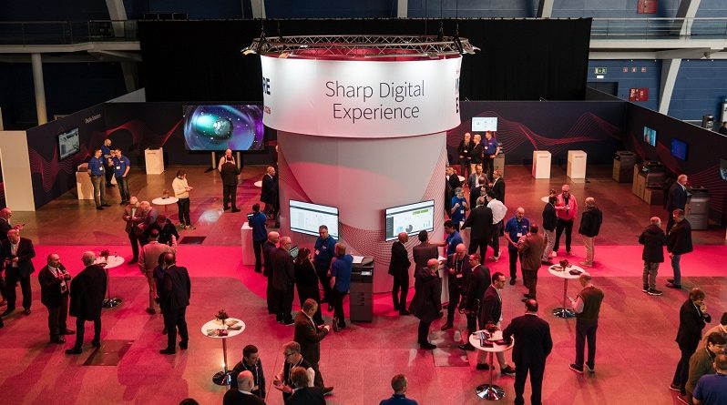 Sharp presenta su nueva estrategia integrada de servicios TI, impresión y soluciones audiovisuales