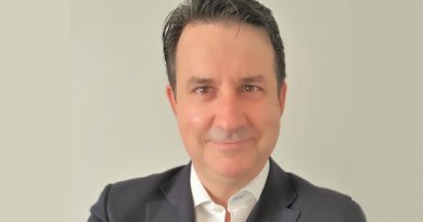 Enrique de Miguel (Westcon-Comstor): «Vender donde los clientes quieren comprar es la clave para hacer crecer el negocio» Enrique de Miguel (Westcon-Comstor): «Vender donde los clientes quieren comprar es la clave para hacer crecer el negocio»