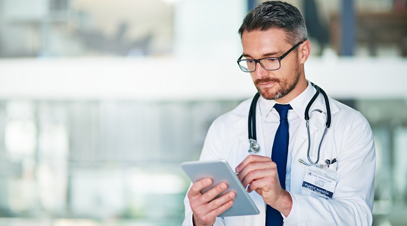 Un historial médico vale más que una tarjeta de crédito