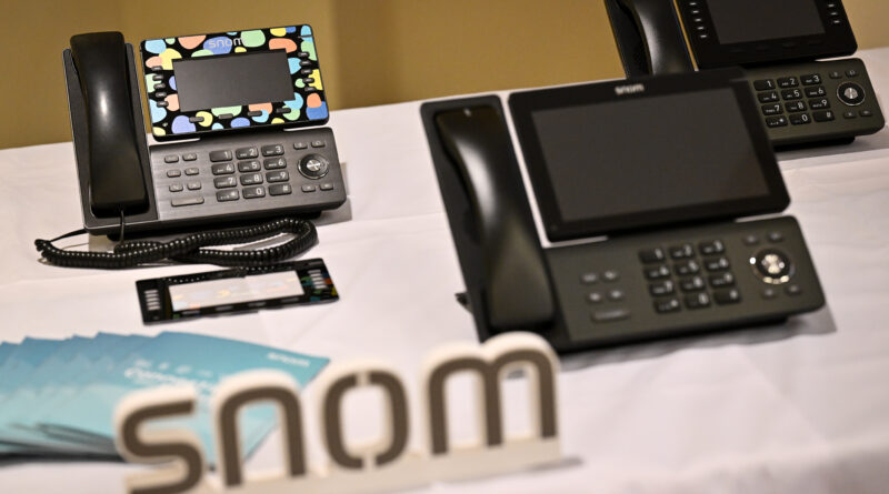 Snom reúne a sus distribuidores en Roma para revisar su estrategia comercial y de producto Snom reúne a sus distribuidores en Roma para revisar su estrategia comercial y de producto